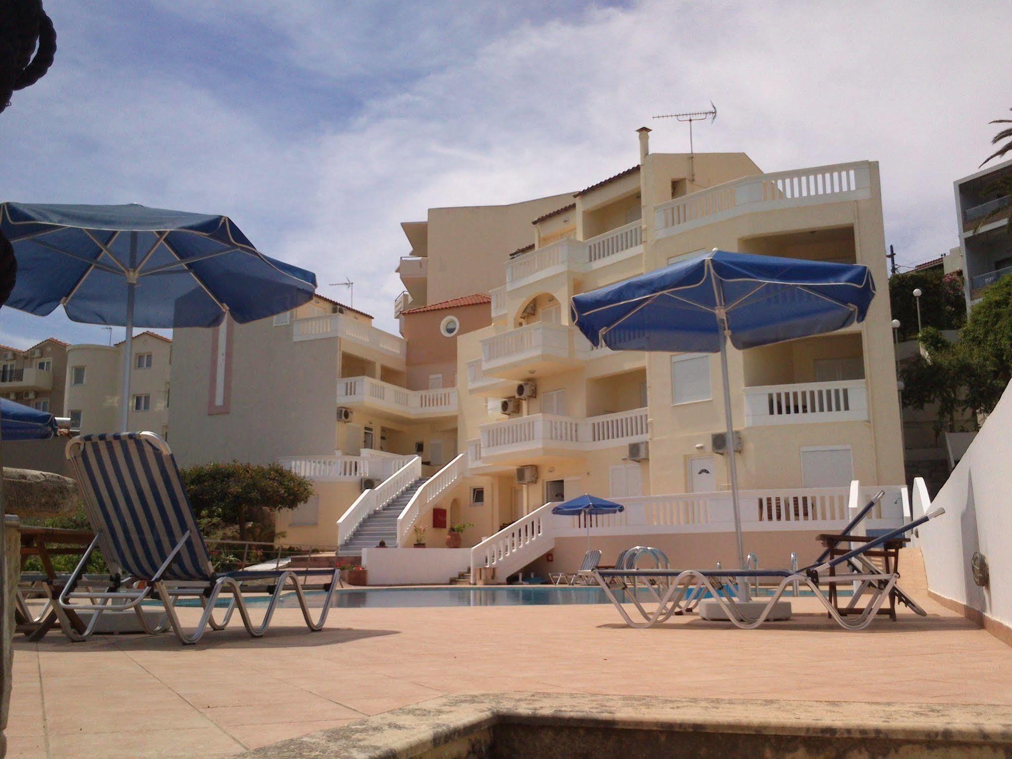 Kalimera Hotel Agia Marina Exterior foto